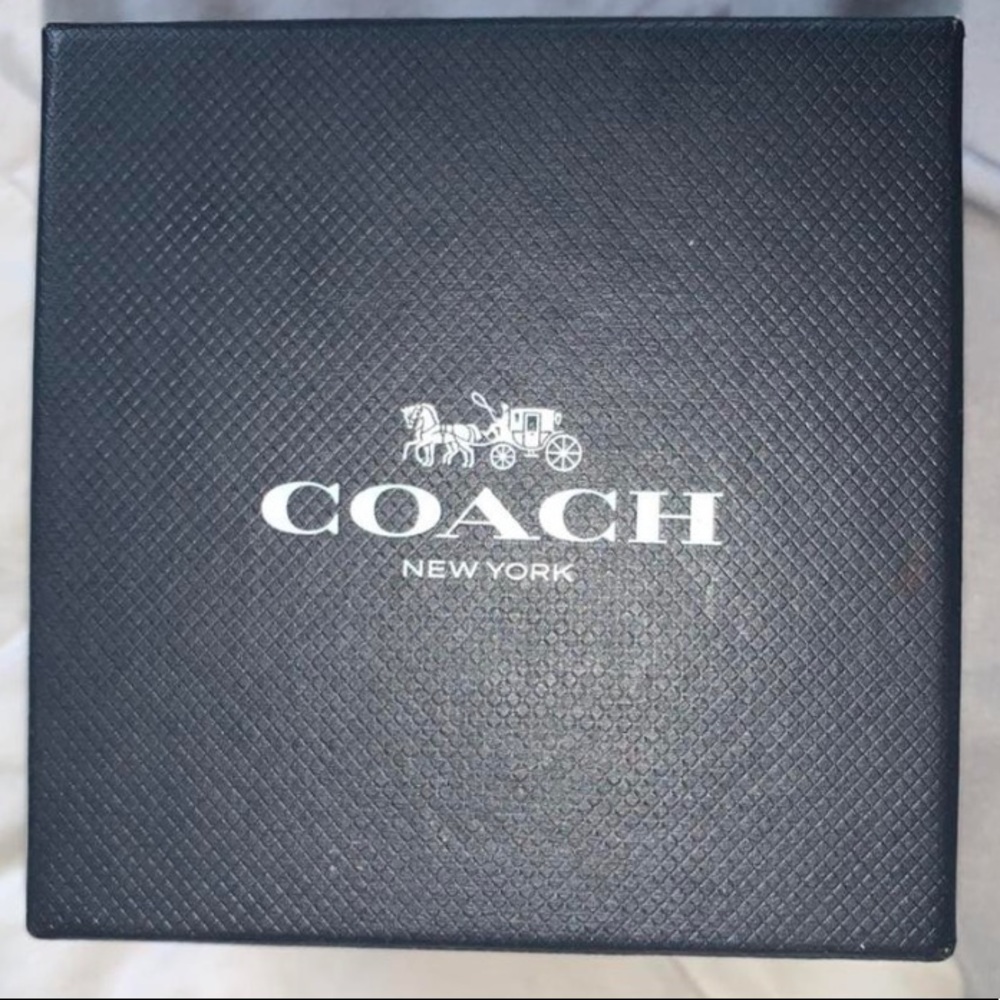 Coach watch - Picture 3 of 3